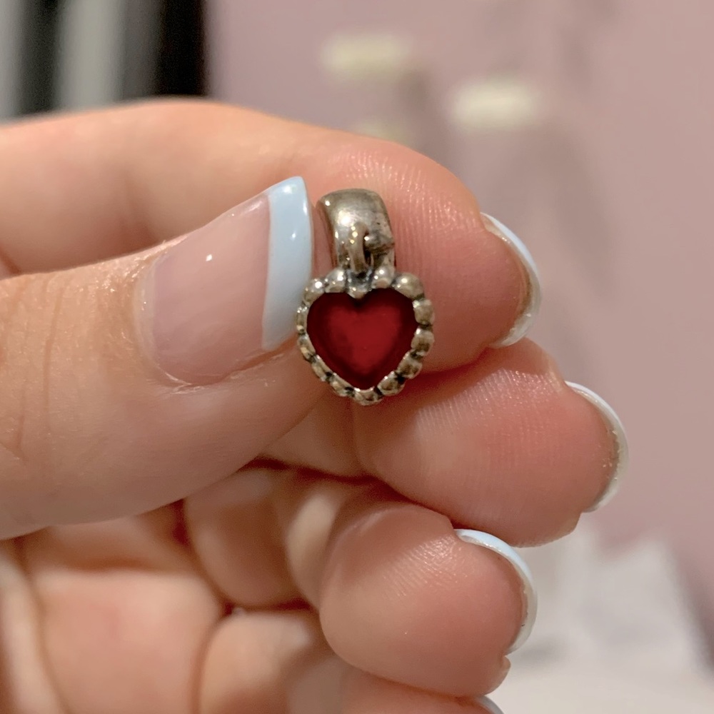 Red heart Pandora charm